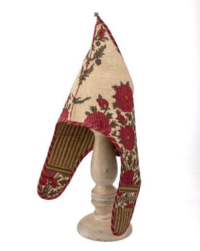 Lama Hat (Pavot on Cream / Khaki Stripes / Red Piping ) ( 6 -8 ) Years