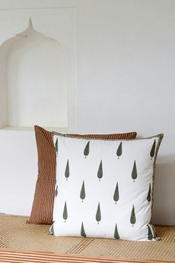 Pique Cushion Cover Size 65x 65 Cms