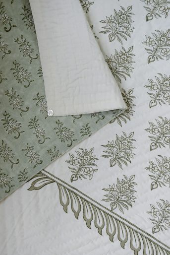 French Traditionally Quilted Bed Covers and Throw in Palla Buta
